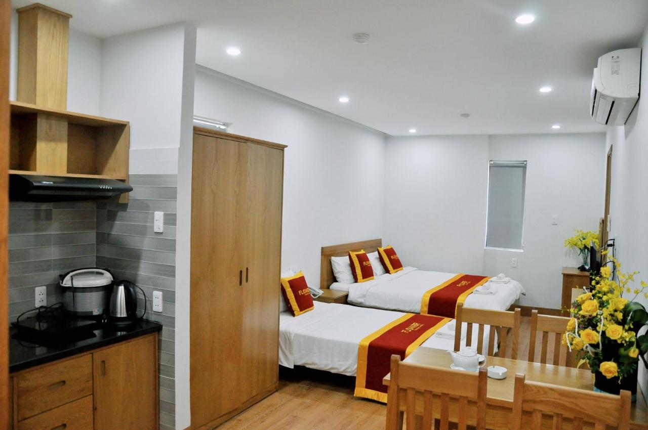 Flower Apartment Da Nang Buitenkant foto